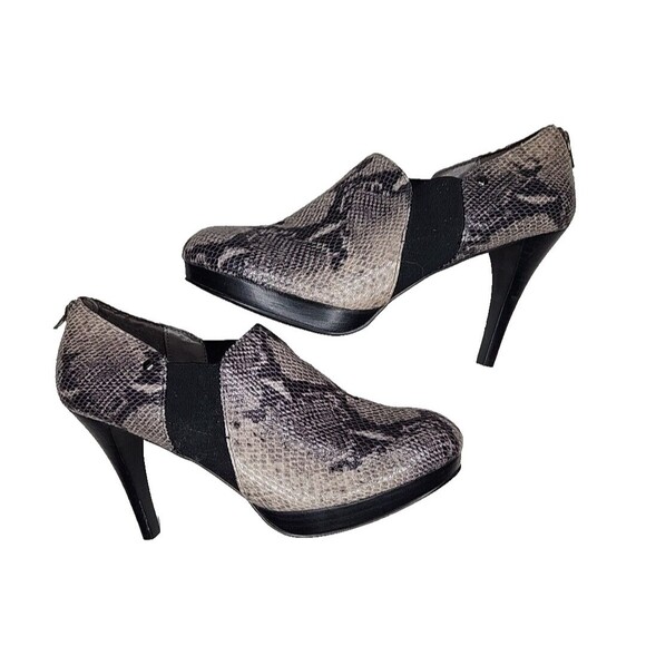 Coach And Four Heels Pumps Gray Python Print Shoe Zip Close Women's Size 8.5 - Picture 2 of 8